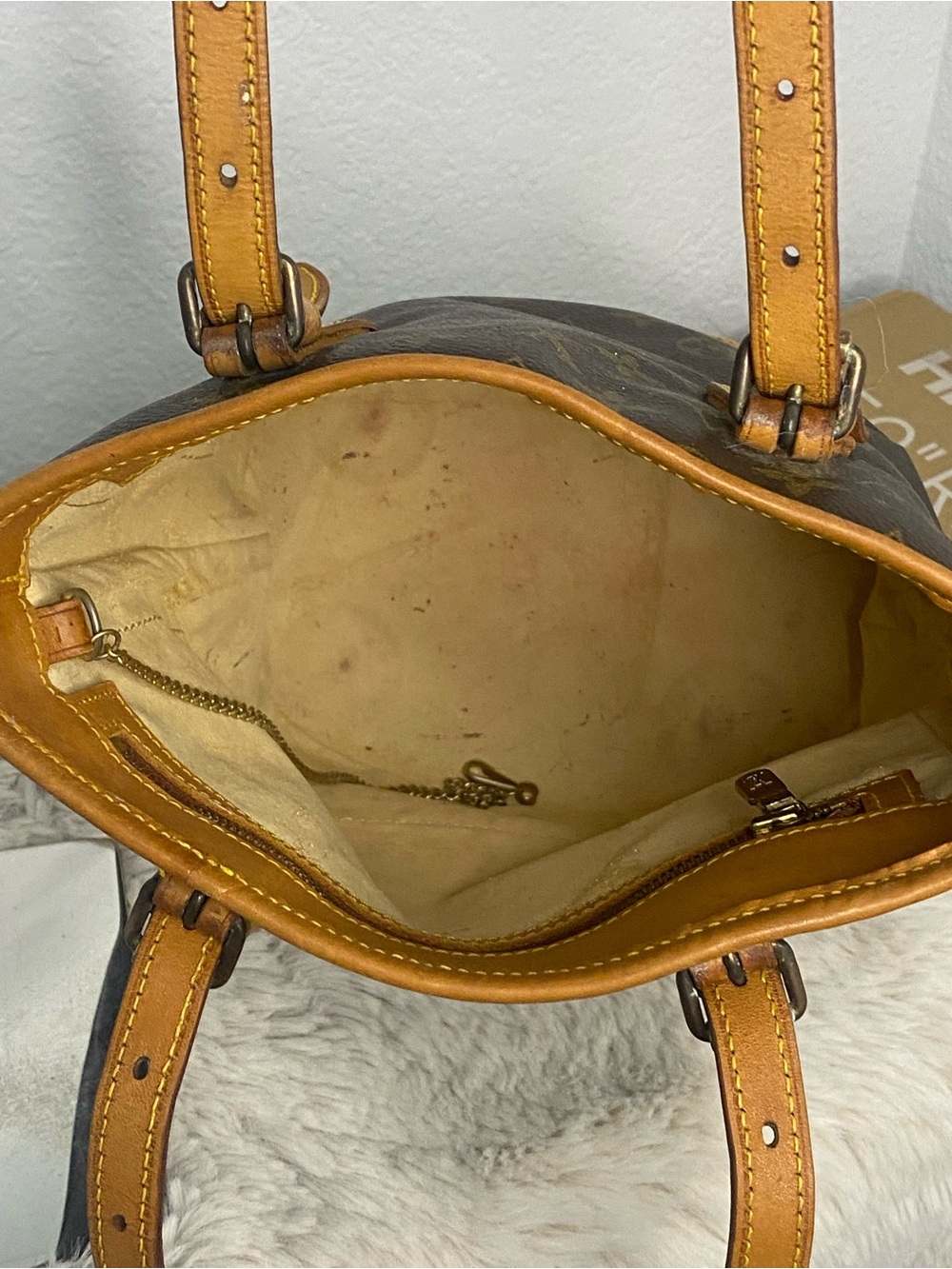 Louis Vuitton Monogram Vintage PM Bucket Bag in Brown and Tan Leather - Picture 15 of 16
